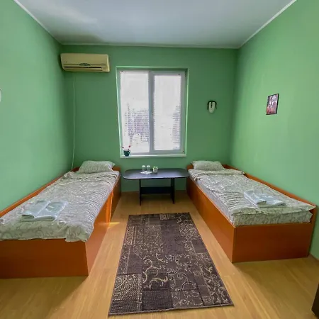 Bed & Breakfast Пансион - Димитър Хадживасилев