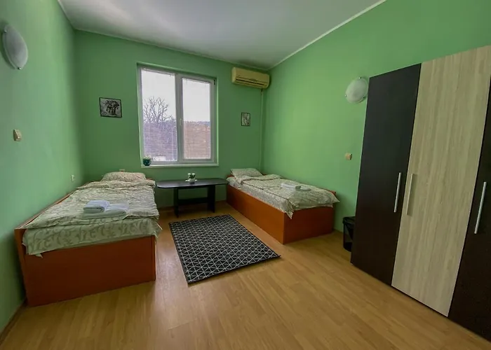 Пансион - Димитър Хадживасилев Frühstückspension Svishtov